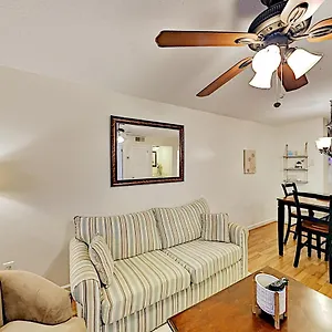 Apartment On Port Royal Sound Iii